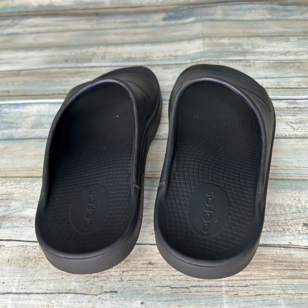 OOFOS Sandals Mens Size 5 Womens 7 Ooahh Black Recovery Comfort Slip‎ On - Picture 5 of 6